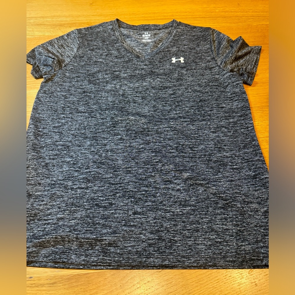 Under Armour Gray Short Sleeve Tee